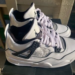 Black/White DIY Jordan 4s